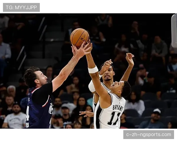 马刺卡特布莱恩特替补登场能量十足,20分钟正负值+15改变走势 马刺卡特布莱恩特替补登场能量十足,20分钟正负值+15改变走势